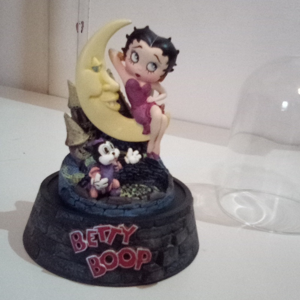 Betty Boop figure